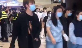 成毅爆料最新动态视频在线观看,独家视频带你领略明星魅力