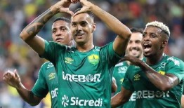 足球伤病爆料视频最新,伤病爆料视频揭示球员痛苦瞬间